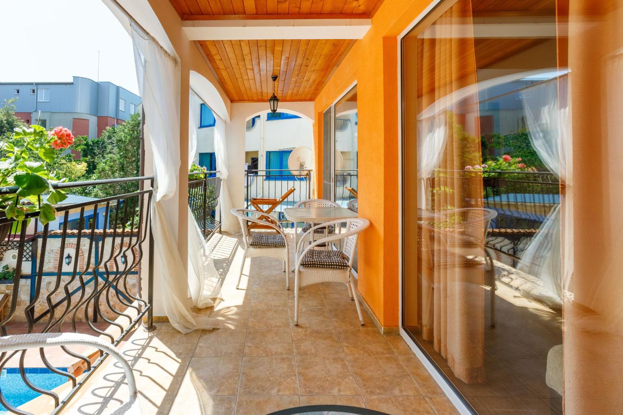 Casa Del Mar Apartments Słoneczny Brzeg Zewnętrze zdjęcie